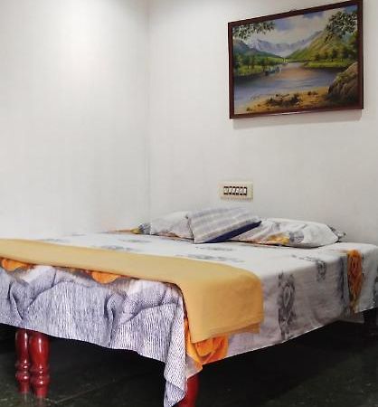 Floral Homestay Thekkady Buitenkant foto