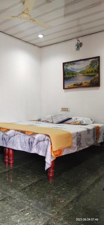 Floral Homestay Thekkady Buitenkant foto